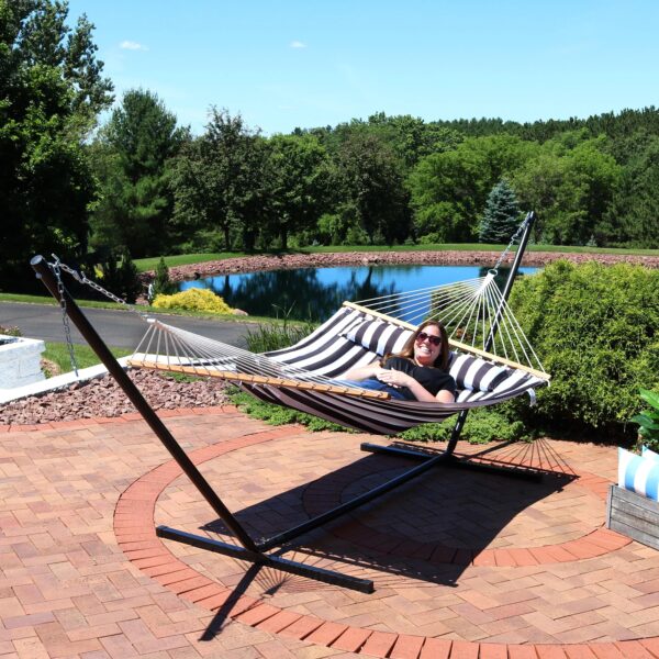 Sunnydaze 2-Person Freestanding Quilted Fabric Hammock with 15' Stand - Black and White