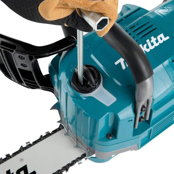 18 in. 40V max XGT Brushless Electric Battery Chainsaw Kit (5.0Ah) GCU06T1