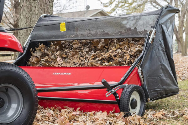 0fcd9ee441384376adbbe5a00371dcb9 CMXGZBF7124546 52 Tow Lawn Sweeper, Black