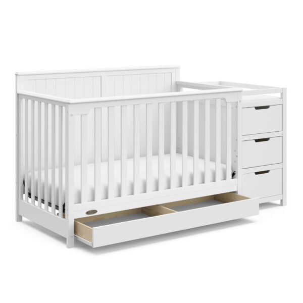 31bd3fd0720a45288e6237f2d2ed93b6 Graco Hadley 5-in-1 Convertible Crib and Changer with Drawer