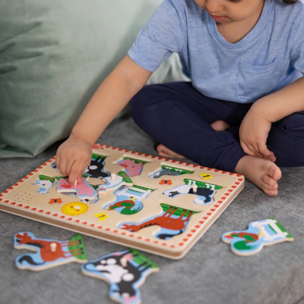 Melissa & Doug Farm Animals Sound Puzzle - Wooden Peg Puzzle With Sound Effects (8 pcs)
