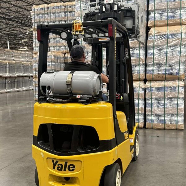 45ee79448cc94e8daed86c8e06573316 Steel Forklift Propane Tank Cylinder with Built-in Gauge, Gray-Flame King