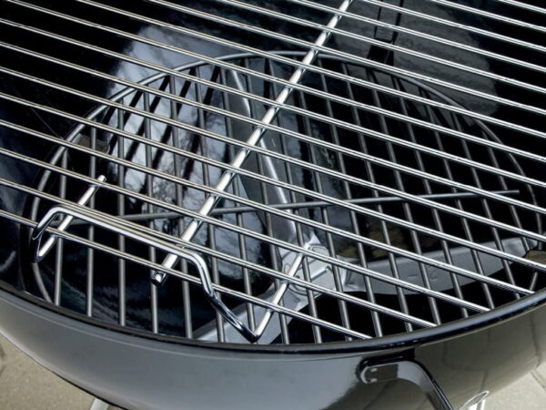 4f4eb82ea00f45938a666428e6d1aba9 741001 Original Kettle 22-inch Charcoal Grill