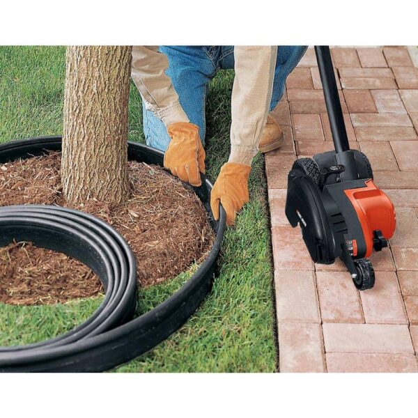 BLACK+DECKER 7.5 in. 12 Amp Corded Electric 2-in-1 Lawn Edger & Trencher LE750