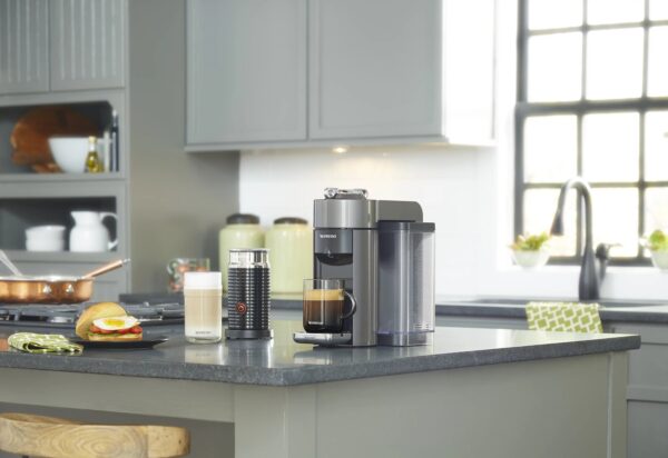Nespresso Evoluo Coffee and Espresso Machine by De'Longhi with Aerocinno, Graphite Metal
