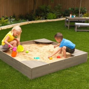 KidKraft Wooden Backyard Sandbox with Built-in Corner Seating and Mesh Cover, Gray