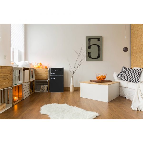 6aff1ebdac5245e4823fe5fff0b3409e 3.2 Cu ft Two Door Compact Refrigerator with Freezer