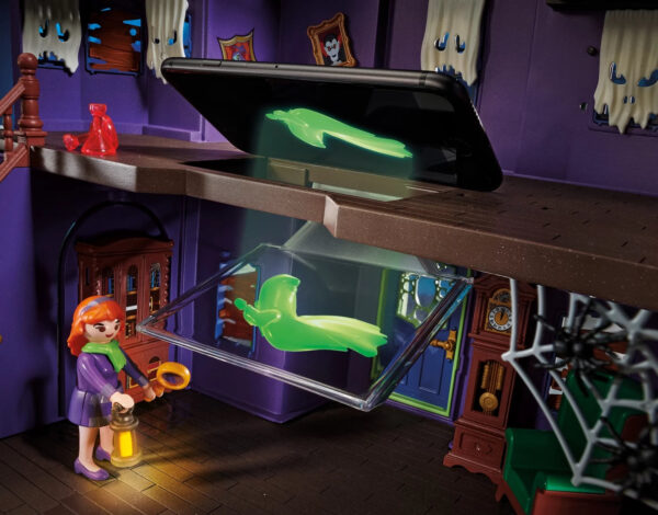 PLAYMOBIL SCOOBY-DOO! Adventure in the Mystery Mansion Playset
