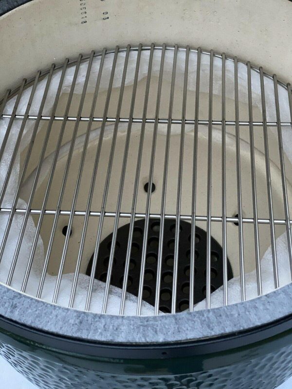 9ed61cdacca2485cabfcc92bfc497e44 Brand new big green egg grill smoker with new accessories