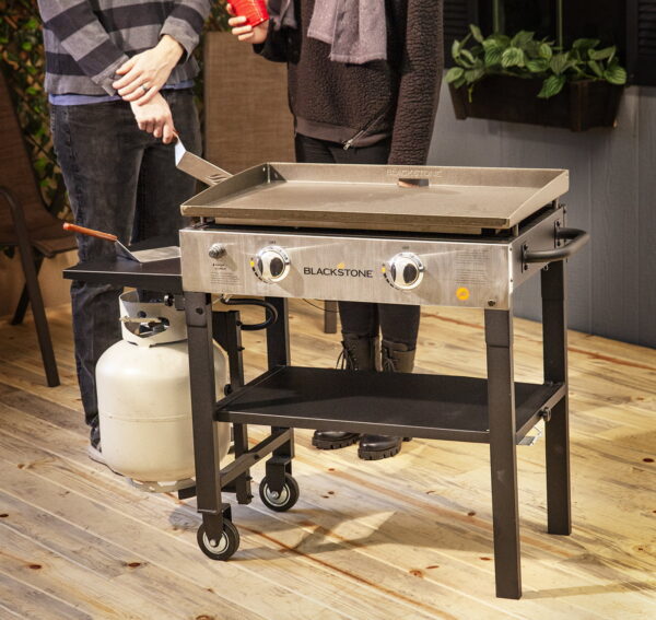 a6769c9f4aac41a4b0b53c6f5674b4a7 2-Burner 28" Griddle Cooking Station with Stainless Steel