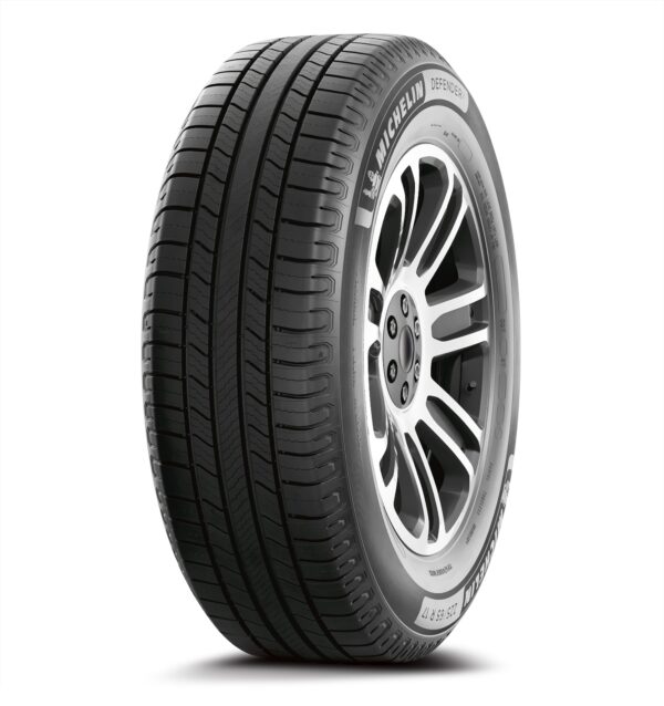 a860810df4174922afbab817f253e339 Michelin Defender2 All-Season 245/60R18 105H Tire