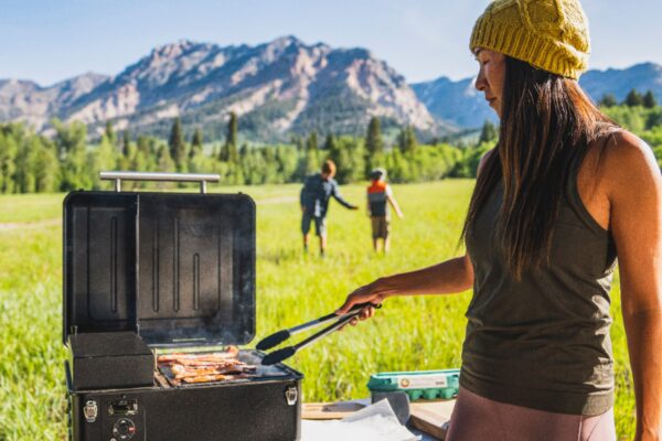 Traeger Grills - Ranger Wood Pellet Grill - Black