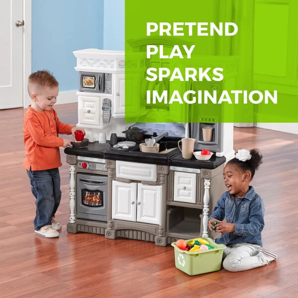 Step2 Lifestyle Dream Kitchen Toddler Plastic Kitchen Playset