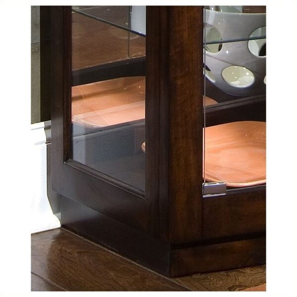 cd7ca46b6e4343e6b9a6b510dda50315 Pulaski Pacific Heights Curio Cabinet