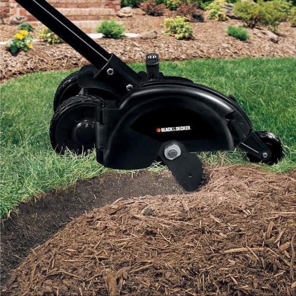 BLACK+DECKER 7.5 in. 12 Amp Corded Electric 2-in-1 Lawn Edger & Trencher LE750